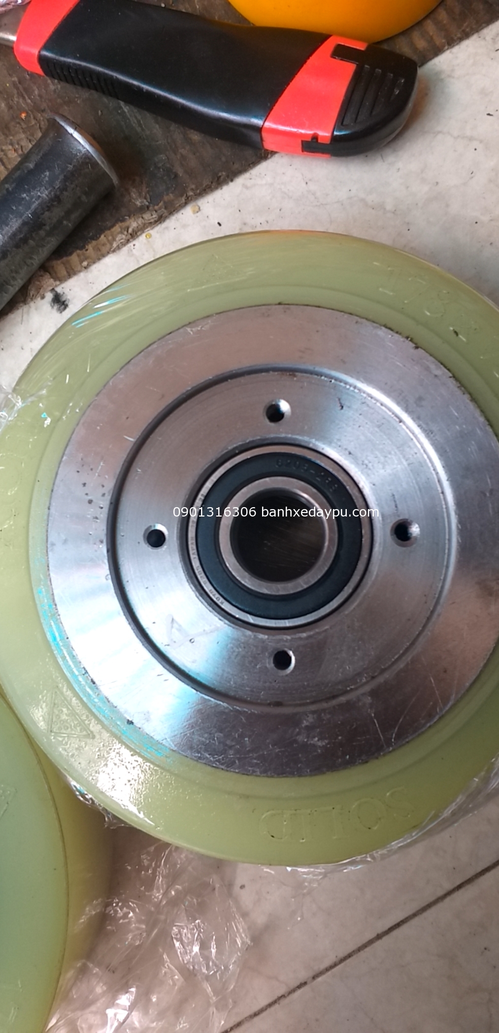 Bánh cân bằng xe SHINKO 178x73 8FBR18J Bánh cân bằng xe SHINKO 178x73 8FBR18J