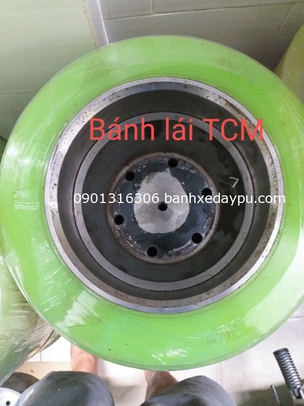 XE NÂNG ĐIỆN TCM FRB15-8 Bánh Xe Pu 330x145 XE NÂNG ĐIỆN TCM FRB15-8 Bánh Xe Pu 330x145