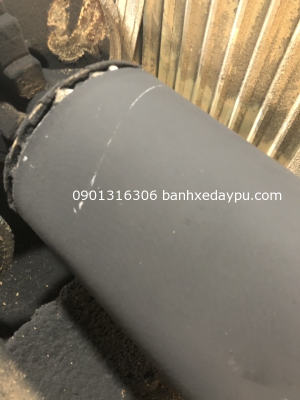 Gia công trục Cao Su lấy keo cty ván ép gỗ Gia công trục Cao Su lấy keo cty ván ép gỗ