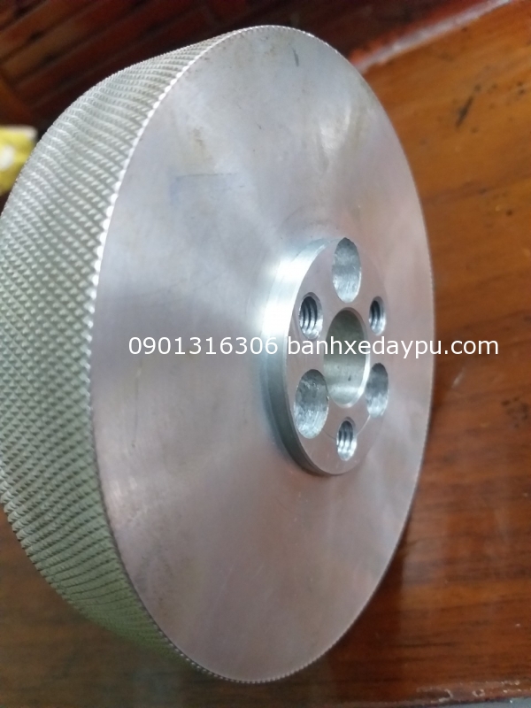 Con Lăn Nhôm Tạo Nhám Cho Băng Chuyền Gỗ